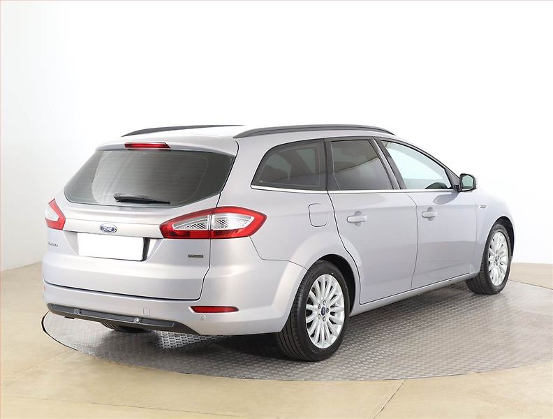 Ford Mondeo (2013) 1.6 TDCi, Navi, Tempomat - fotka 5 z 17