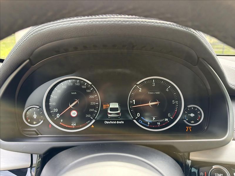 BMW X6 3,0 40d Xdrive Mpaket DPH HUD - fotka 20 z 34