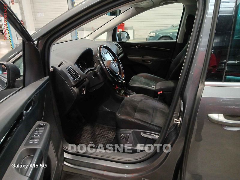 Volkswagen Sharan (2017) 2.0 TDI 4x4, 7míst, 2.maj,ČR - fotka 3 z 3