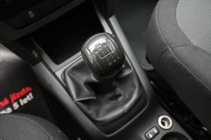 Škoda Yeti 1,2 TSI 77 kW KLIMA TAŽNÉ - fotka 21 z 29