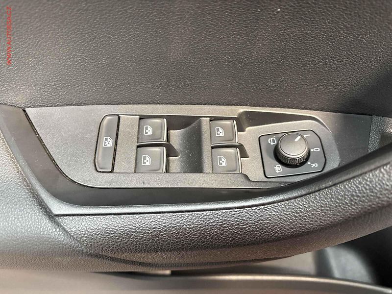 Škoda Karoq (2018) 1.5TSi, ČR, Style, DSG - fotka 12 z 18