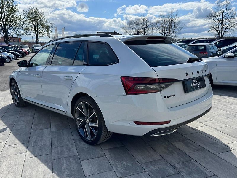 Škoda Superb (2023) Sportline 2.0 TDI 4x4 147kW - fotka 7 z 36
