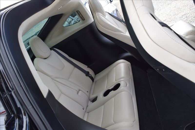 Tesla Model X 100D 4x4 ZÁRUKA TAŽNÉ - fotka 19 z 36