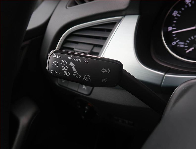 Škoda Fabia (2015) 1.2 TSI, Tempomat - fotka 15 z 21