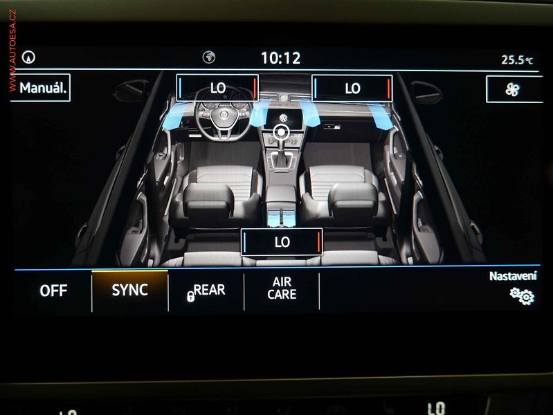 Volkswagen Passat (2018) 2.0TDi, LED, navi - fotka 17 z 27