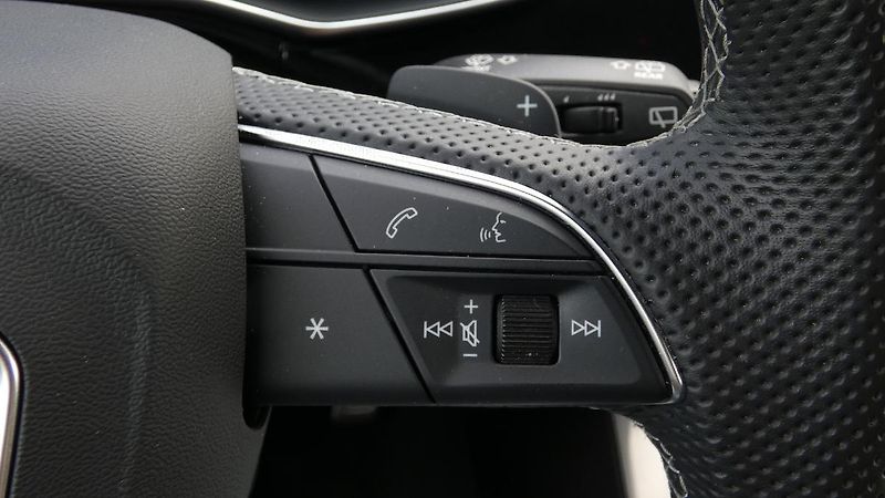 Audi Q8 50 TDi quattro Tiptronic - fotka 13 z 29