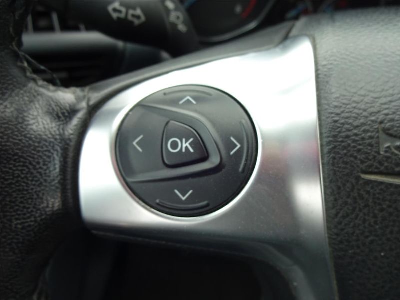 Ford C-MAX 2,0 TDCi 103kW AUTOMAT - fotka 42 z 47