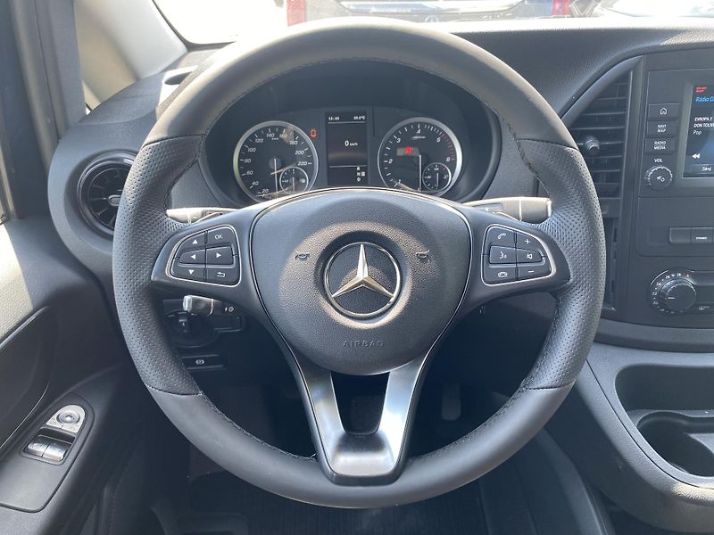 Mercedes-Benz Vito 114 CDI/L Tourer Pro - fotka 12 z 25