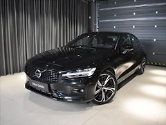 Volvo S60 2,0 Ulmtimate Pano,BLIS - fotografie inzerátu