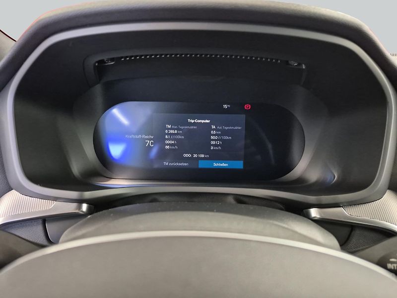 Volvo V60 B4 Plus Dark - fotka 13 z 15