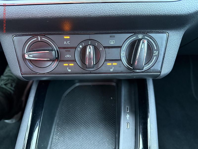 Škoda Scala (2022) 1.0 TSi, ČR, Ambition, DSG - fotka 18 z 20