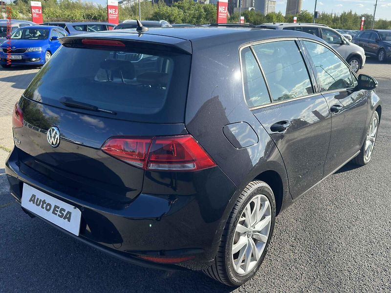 Volkswagen Golf (2013) 1.4 TSi VII, Highline, bixen - fotka 4 z 21