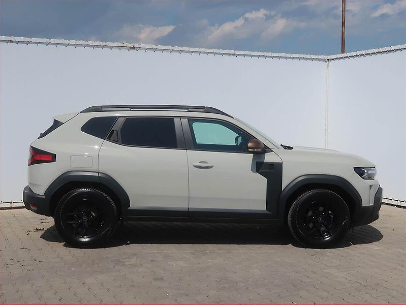 Dacia Duster (2024) Extreme 1.0 TCe - fotka 6 z 19