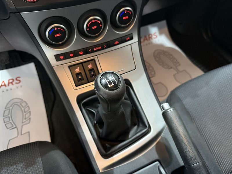 Mazda 3 1,6   i TX VÝHŘEV TAŽNÉ ČIDLA - fotka 16 z 32