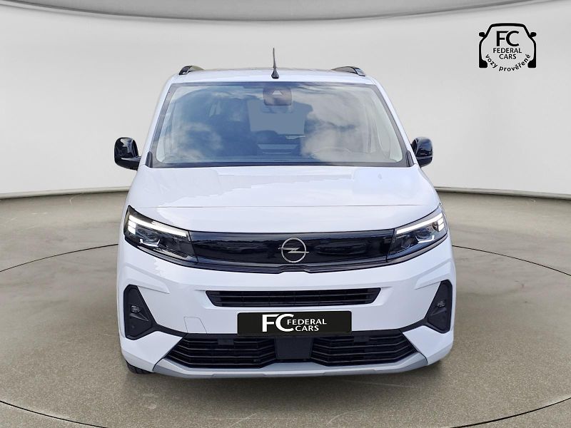 Opel Combo (2024) 1.5CDTI 96kW Elegance AT 7míst - fotka 2 z 15