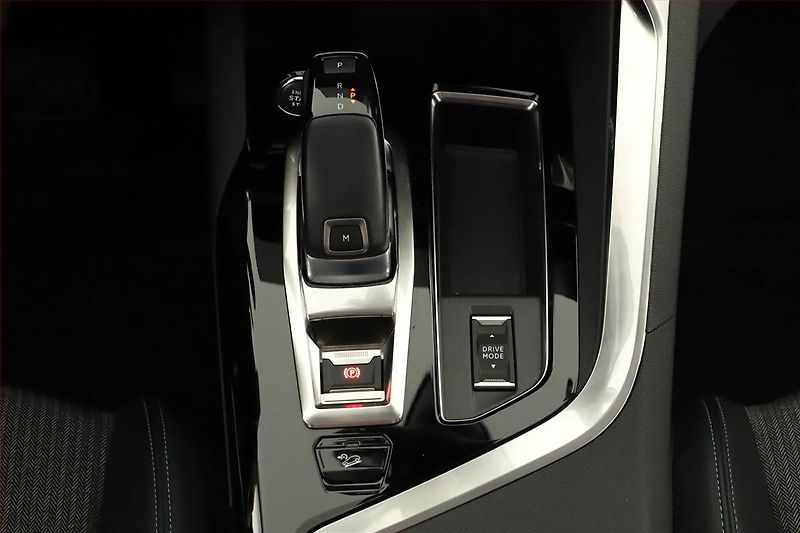 Peugeot 5008 (2022) 1.5 BlueHDi - fotka 13 z 20