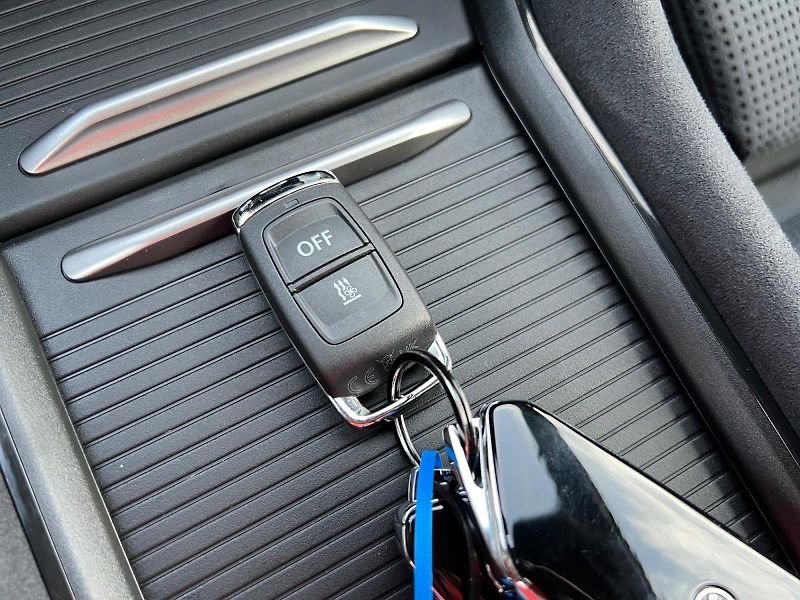 Škoda Kodiaq (2024) SPORTLINE WEBASTO TAŽNÝ DPH - fotka 35 z 37