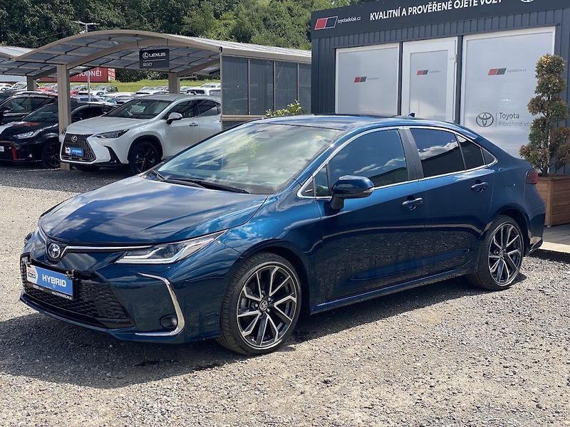 Toyota Corolla 1.8HEV, ČR, Executive, DPH - fotka 4 z 29