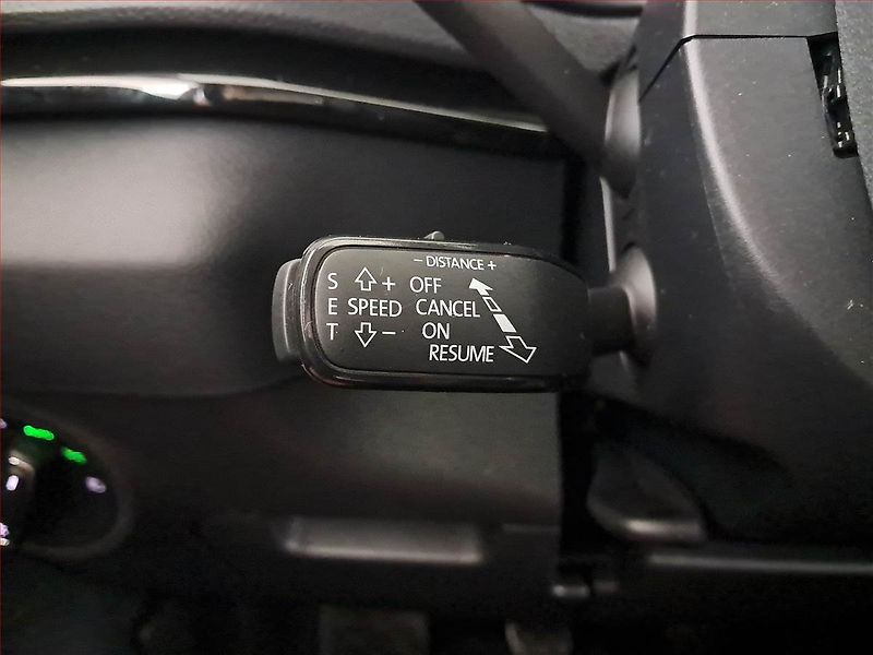 Škoda Karoq (2021) Style 1.5 TSI, Navi, Tempomat - fotka 18 z 18