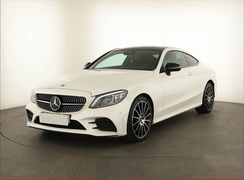 Mercedes-Benz Třídy C (2021) C 400 4MATIC - fotka 2 z 20