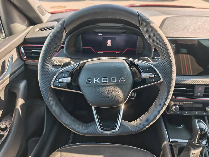 Škoda Kamiq Monte Carlo 7DSG  1,5TSI - fotka 11 z 22