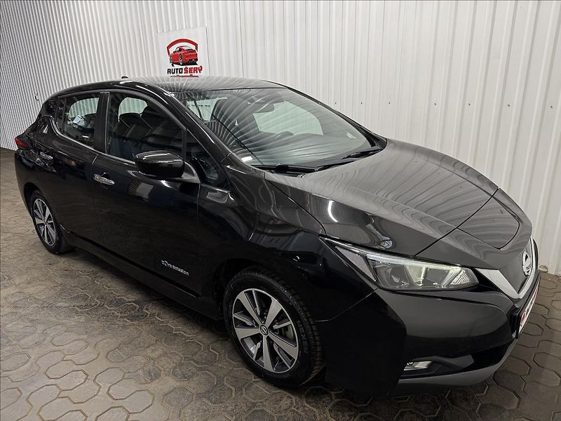 Nissan Leaf Electric drive 110kW Business - fotka 12 z 41