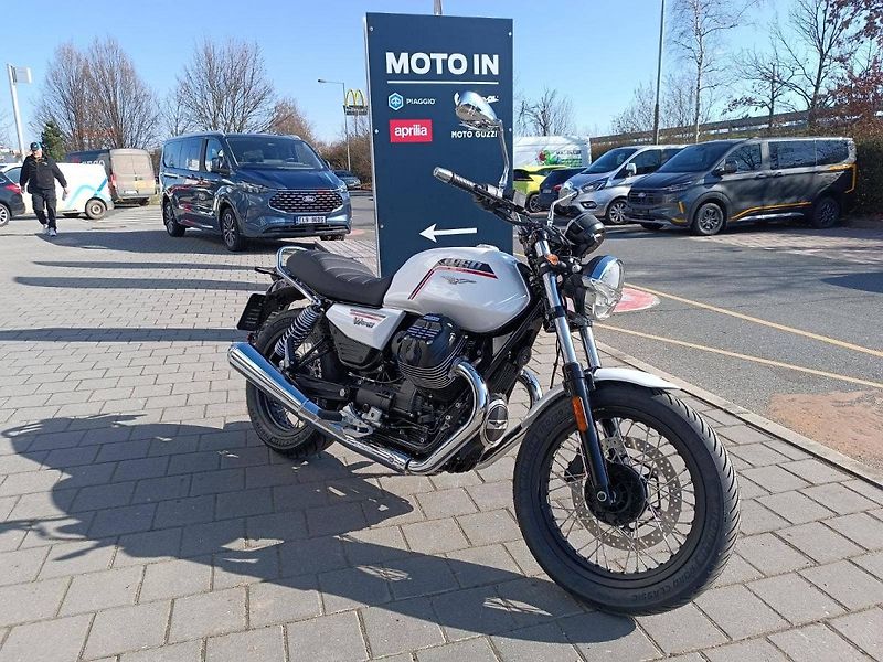 Moto Guzzi V 7 Stone Ten (2026) V7 Special Bianco 1969 - fotografie inzerátu