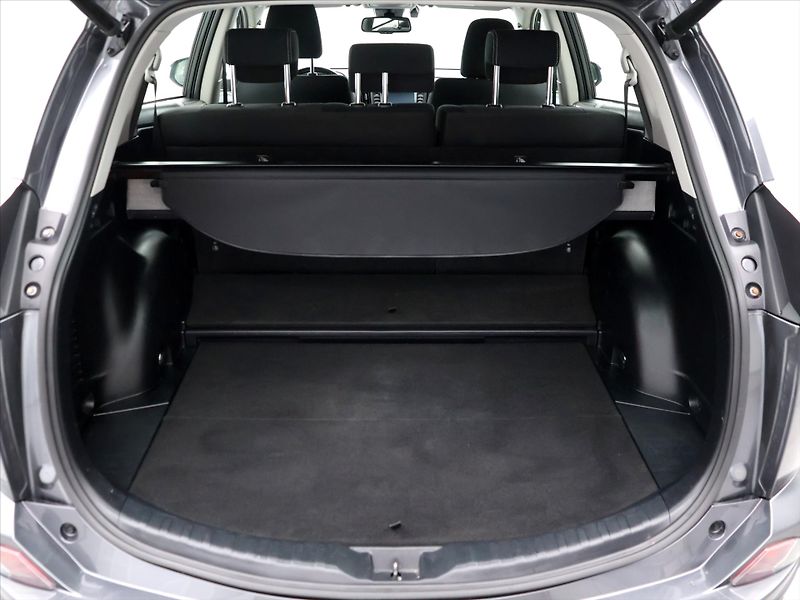 Toyota RAV4 2,5 HEV 114kW Executive 4WD - fotka 10 z 41