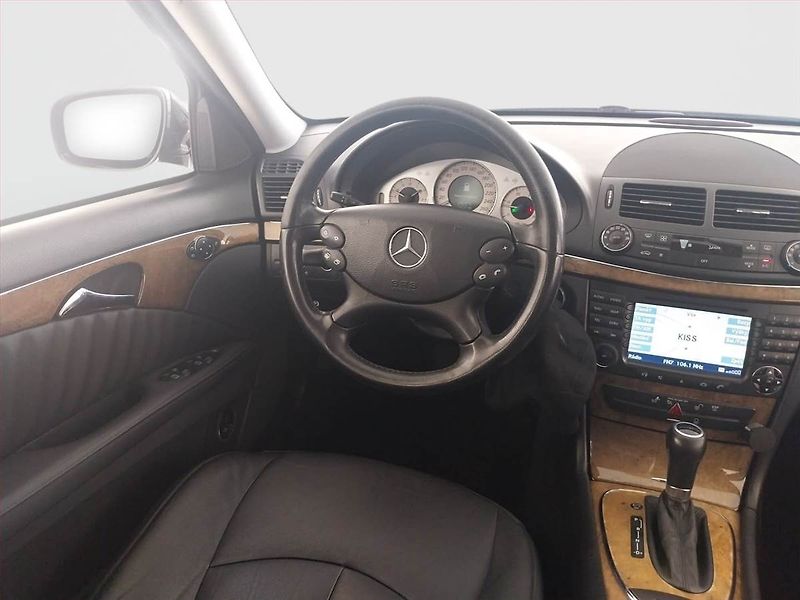 Mercedes-Benz Třídy E (2007) Avantgarde E 320 CDI , Automat - fotka 7 z 22