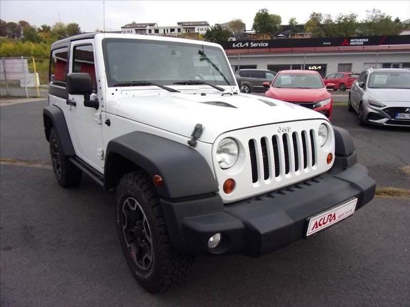 Jeep Wrangler 2,8 CRD Rubikon 147kW 1maj. - fotka 30 z 30