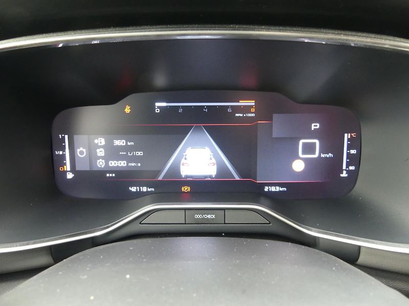 Citroën C5 Aircross (2021) 1,6 PureTech 180 SHINE - fotka 14 z 22