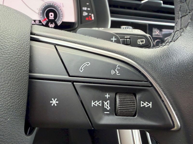 Audi Q8 (2021) 45 TDI 170kW Quattro - fotka 13 z 35