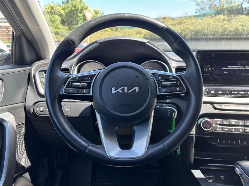 Kia Ceed 1,5 TGDi 118kW AT TOP KAMERA - fotka 15 z 43