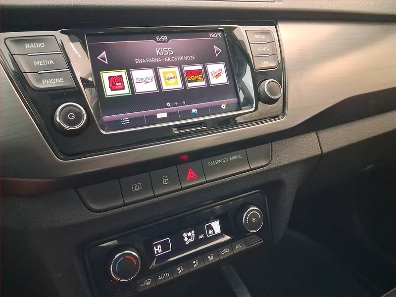 Škoda Fabia (2019) Ambition 1.0 TSI, Tempomat - fotka 12 z 30