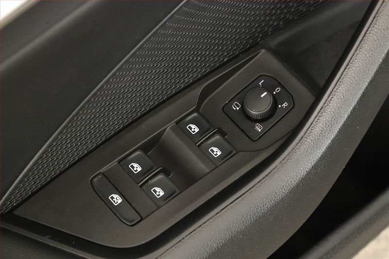 Škoda Octavia (2023) Style 1.5 TSI e-tec - fotka 14 z 14
