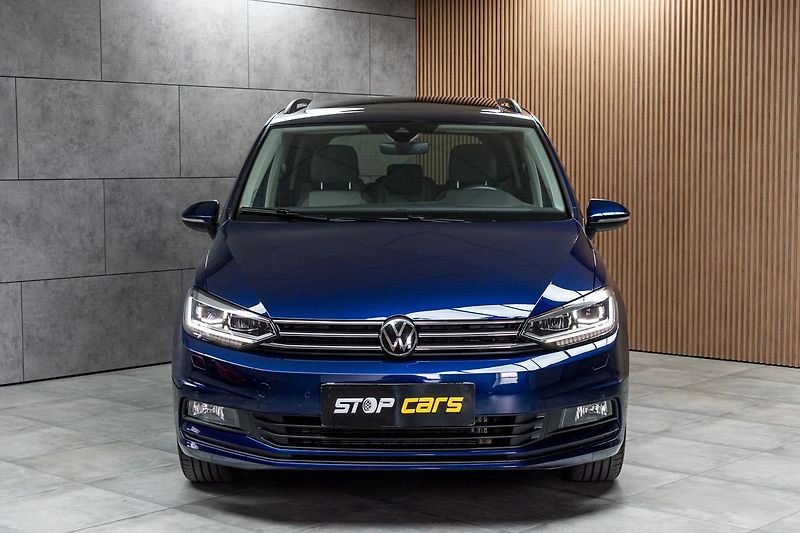 Volkswagen Touran 1.5 TSI TAŽNÉ*7.MÍST*DPH*ČR 1M - fotka 2 z 45