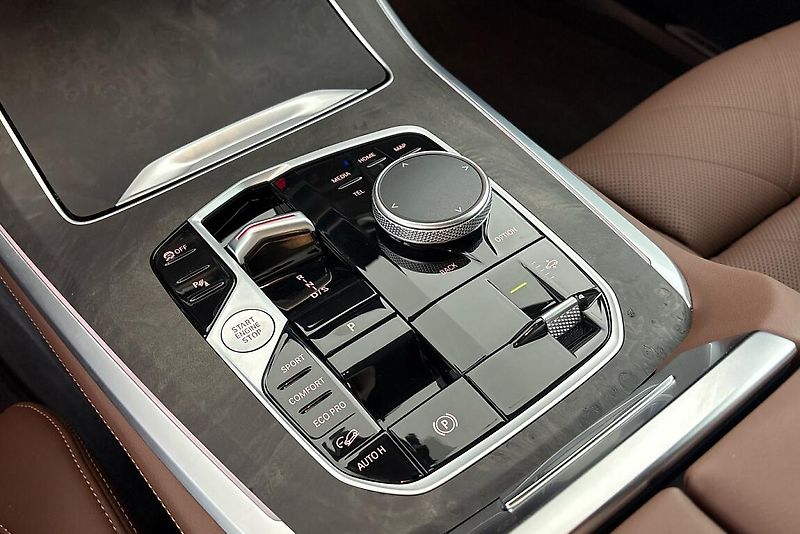 BMW X5 xDrive30d - fotka 24 z 26
