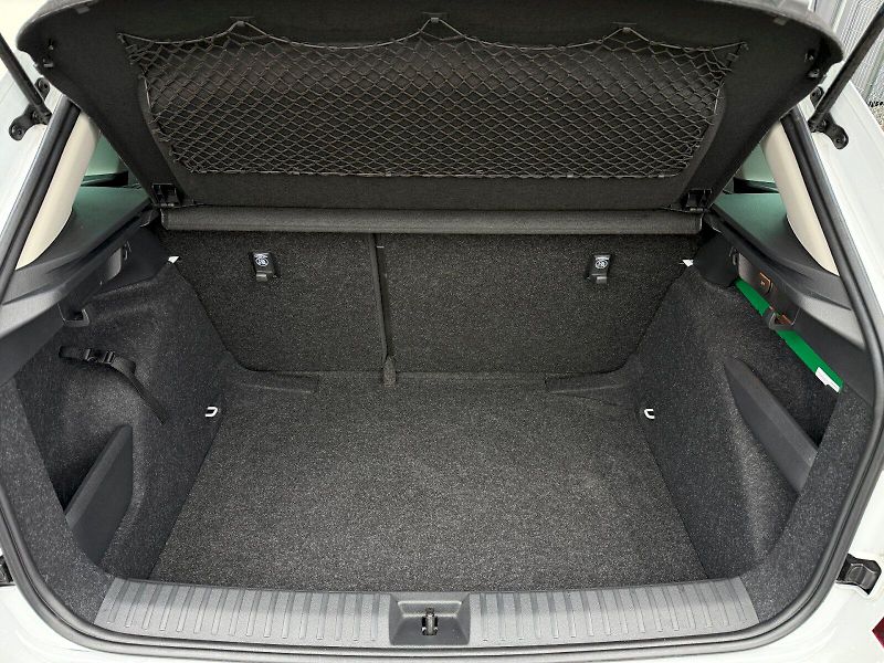 Škoda Kamiq (2024) 1.5 TSI 110 kW TopSelection - fotka 20 z 21
