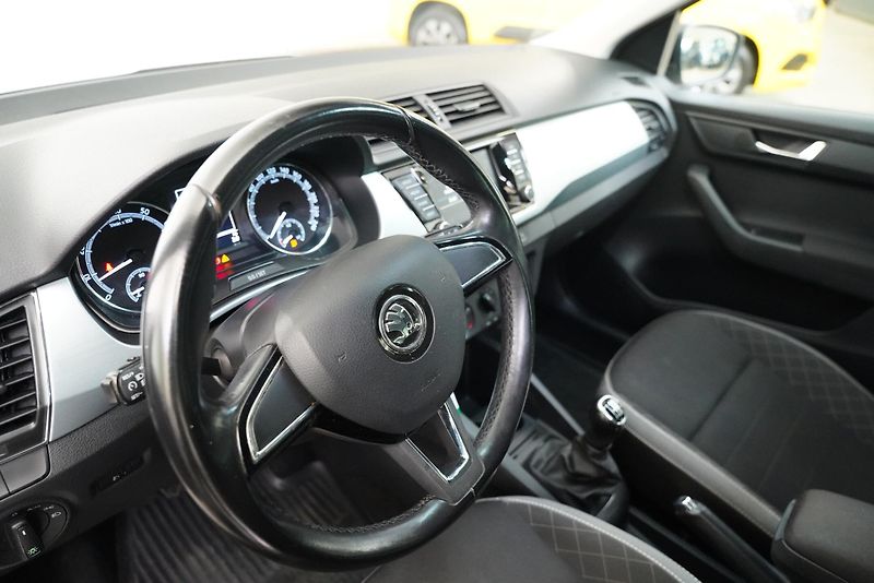 Škoda Fabia - fotka 6 z 6