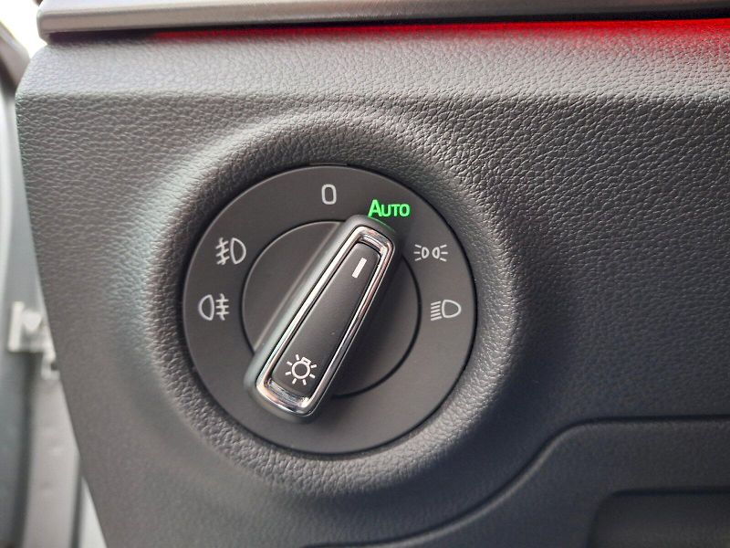 Škoda Kamiq (2023) Style 1,0TSi 81kW - fotka 31 z 35