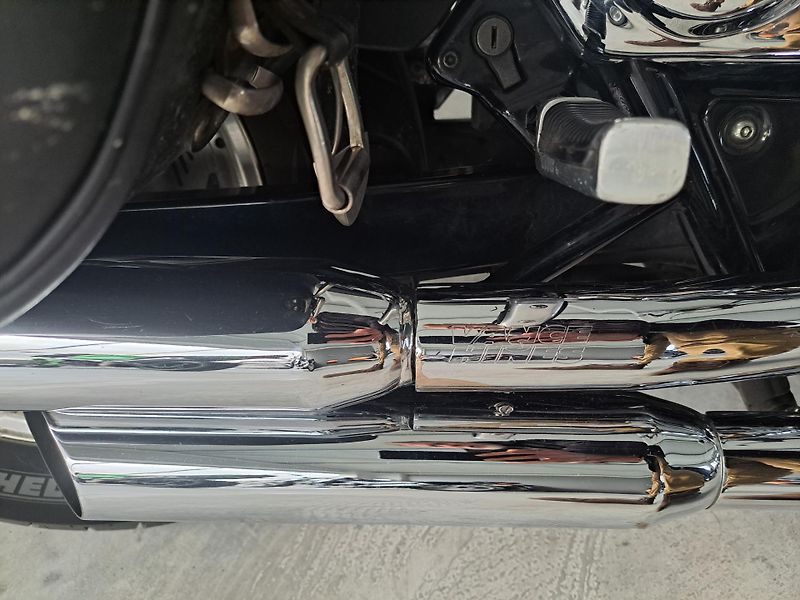 Suzuki VZ 800 Marauder - fotka 15 z 19