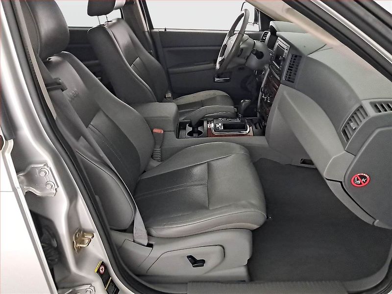 Jeep Grand Cherokee (2006) 3.0 CRD, 4X4, Automat - fotka 9 z 20