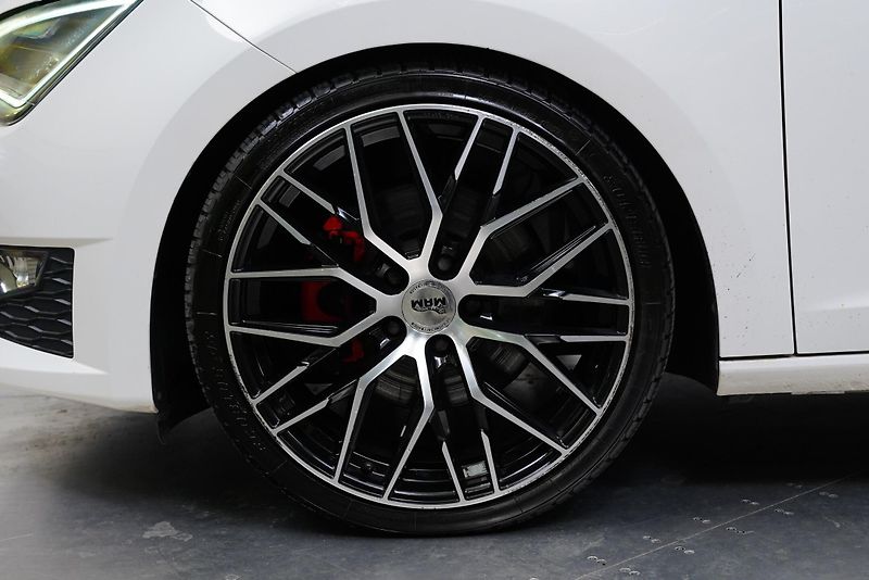 Seat Leon - fotka 10 z 26