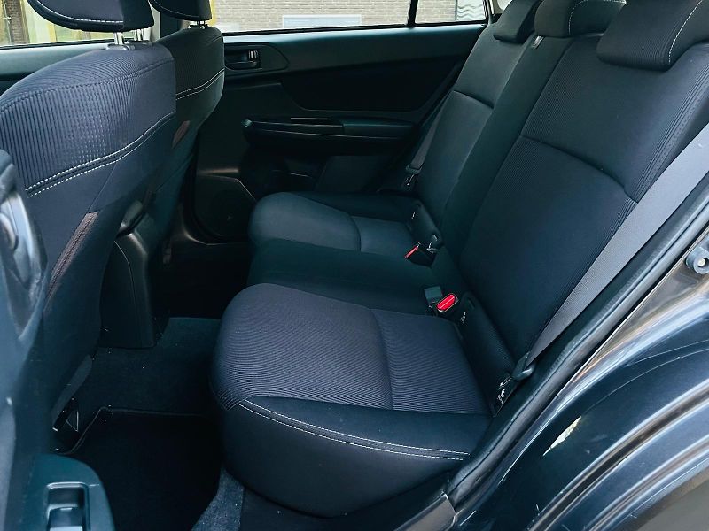 Subaru XV 2.0i 4x4 110KW MANUÁL SERVISKA - fotka 35 z 45