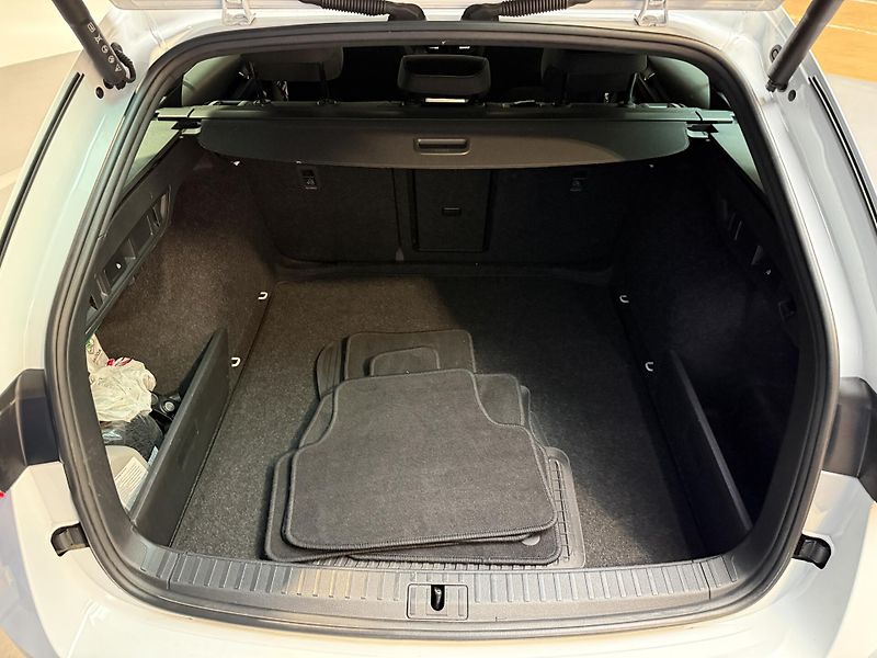 Škoda Octavia 2.0 TDI 110kW DSG Sportline Co - fotka 12 z 14