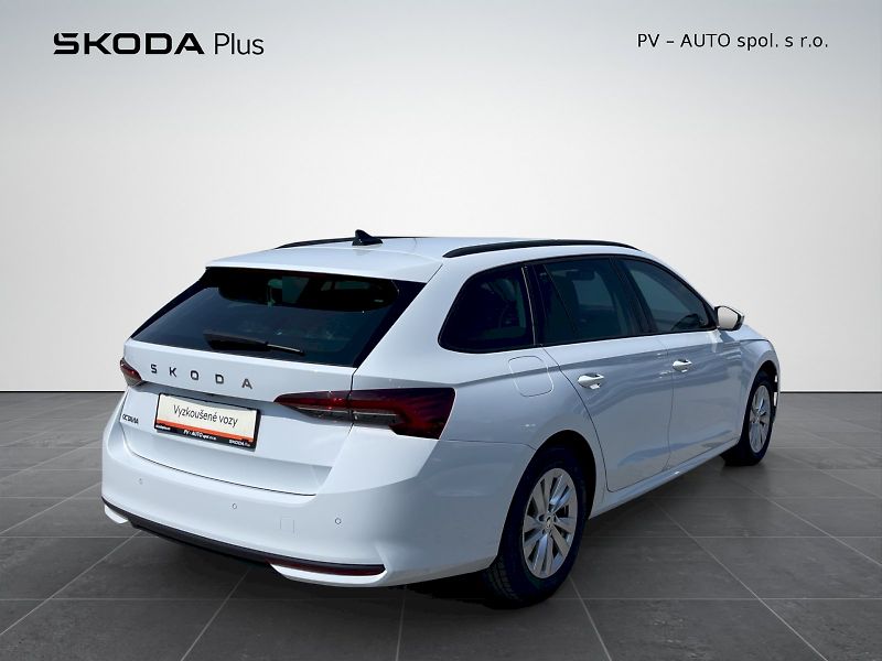 Škoda Octavia (2024) 1.5 TSI 110kW MHEV DSG Selecti - fotka 2 z 32