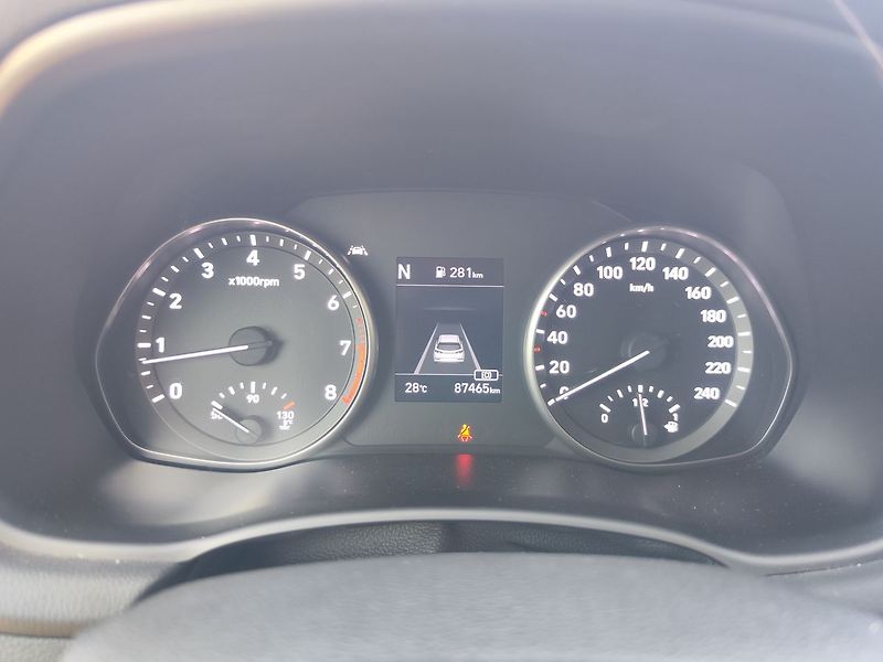 Hyundai i30 1.5 T-GDI/117kW Smart - fotka 16 z 34