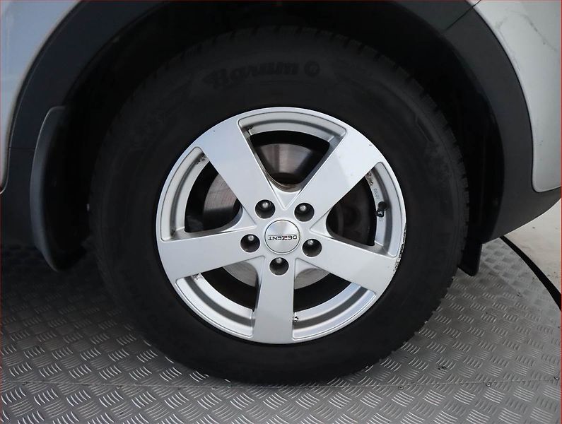 Kia Sportage (2011) 2.0 CRDi, 4X4, Serv.kniha - fotka 15 z 17