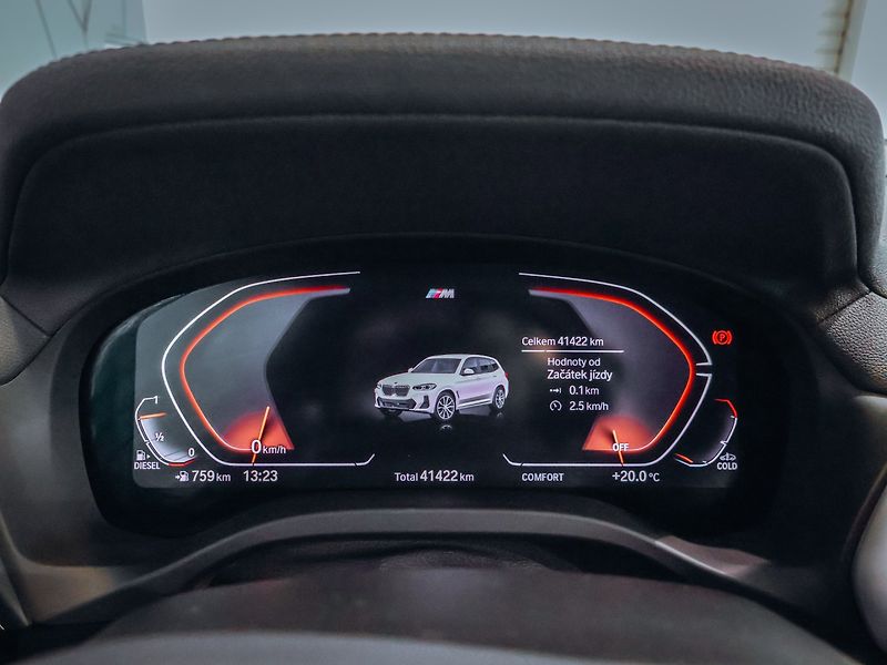 BMW X3 30d xDrive Mpaket - fotka 12 z 29