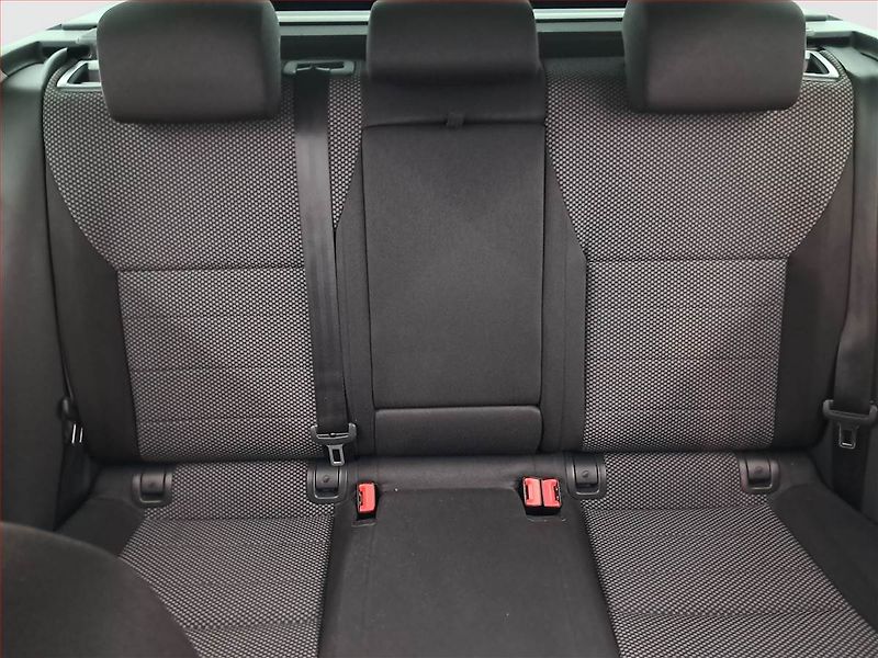 Škoda Octavia (2013) 1.6 TDI, Automat, Navi - fotka 10 z 16